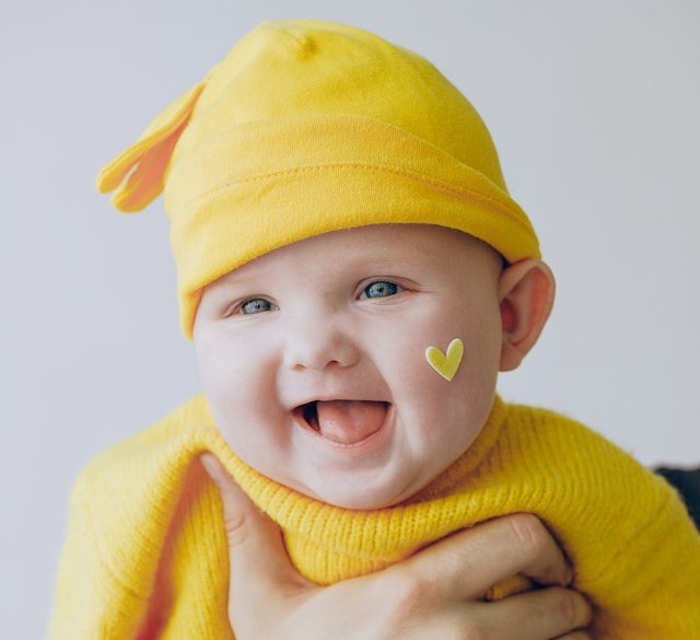 A touca amarela - História de Amor