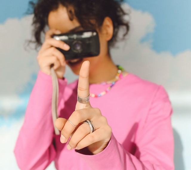 O dedo podre da Cris - história de Amor