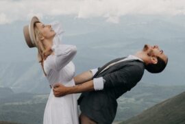 Casados são mais Felizes? Descubra o Impacto do Casamento na Felicidade