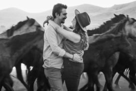 Jovens de 40 Anos Renovam a Vida e Se Redescobrem no Verdadeiro Namoro 40