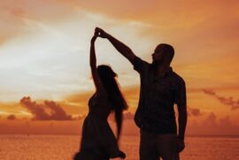 A Busca Pelo Par Ideal e a Importância das Conexões Verdadeiras nos Relacionamentos Atuais